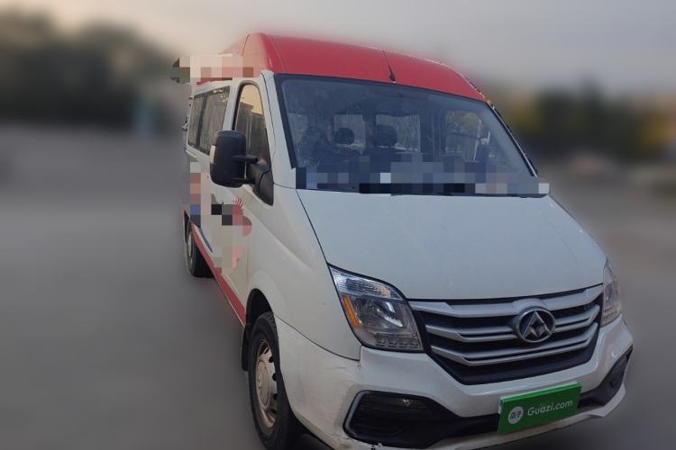 Used SAIC MAXUS Xintu V80 2018 2.5T 6-Speed Manual Aoyuntong Short Wheelbase Mid-Height 5-6 Seater

