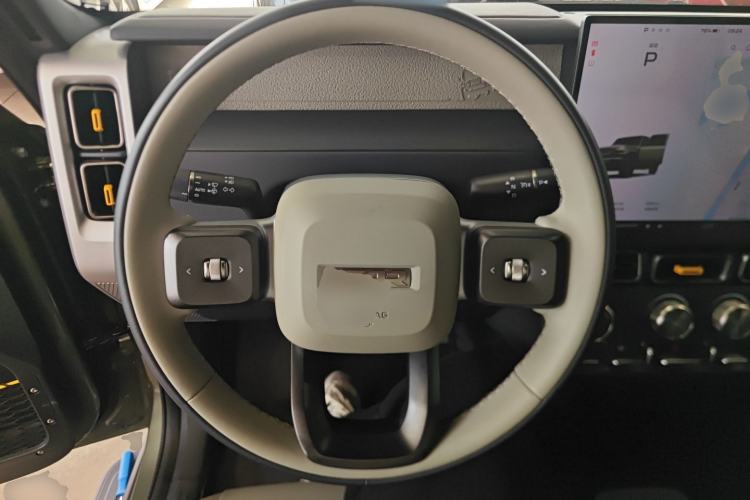 Used iCAR V23 2025 401 Two-Wheel Drive Intelligent Driving Version Steering Wheel