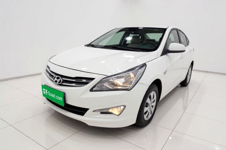 Used Hyundai Verna (older generation) 2014 1.4L Manual Smart GLS Trim