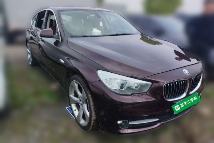 Used BMW 5 Series GT 2010 535i Leading Model Front Right 45 Deg