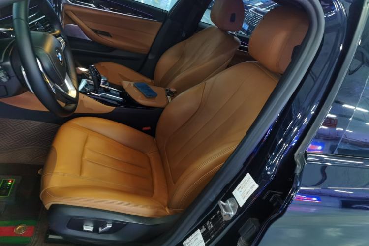 Used BMW 5 Series 2018 Restyled 530Li Leading Edition M Sport Package
