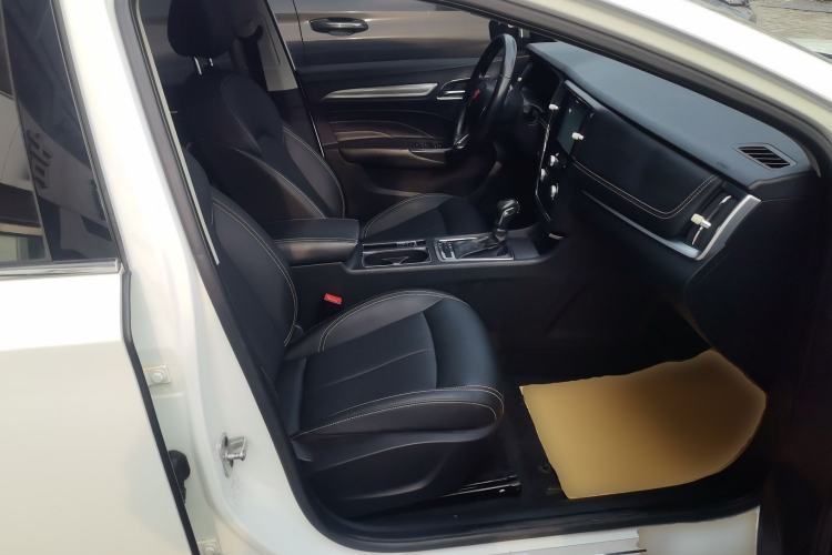 Used Roewe i6 2017 20T Automatic Flagship Edition
