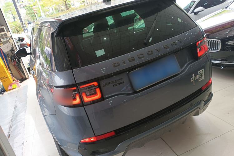 Used Land Rover Discovery Sport 2020 249 PS R-Dynamic Performance Edition Rear Left 45 Deg