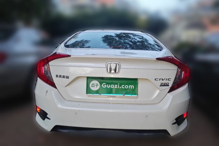 Used Honda Civic 2016 220TURBO CVT Prestige Edition
