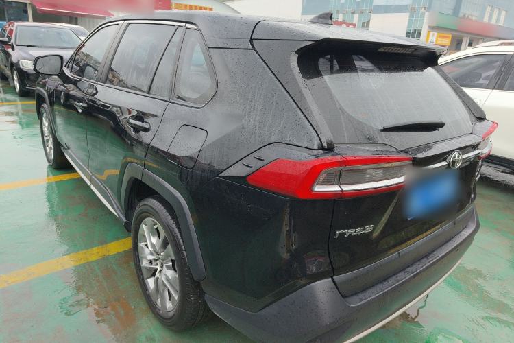 Used Toyota Wildlander 2022 2.0L CVT Two-Wheel Drive Luxury PLUS Edition
