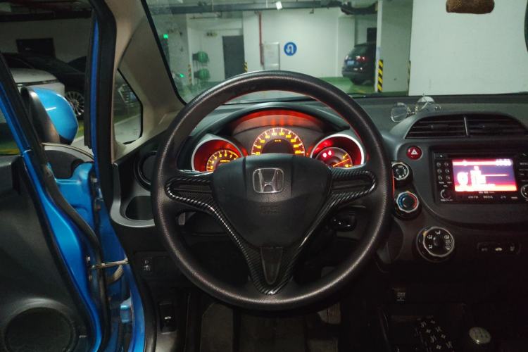 Used Honda Fit 2011 1.3L manual Comfort version
