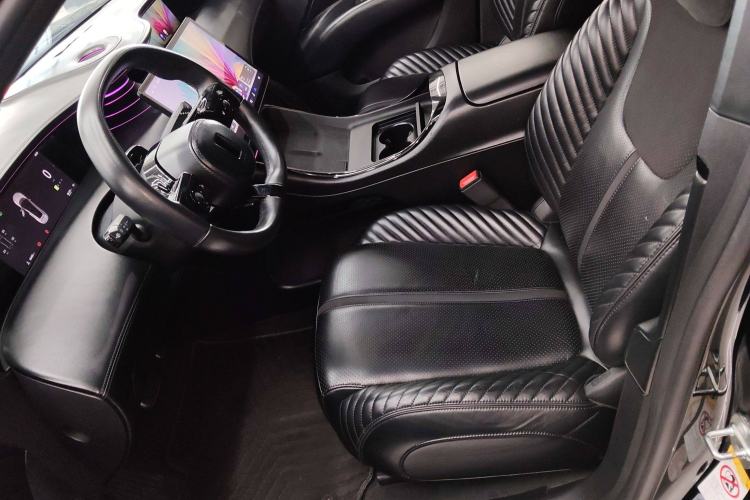 Used Avatr 11 2022 011 MMW Collaboration Limited Edition
