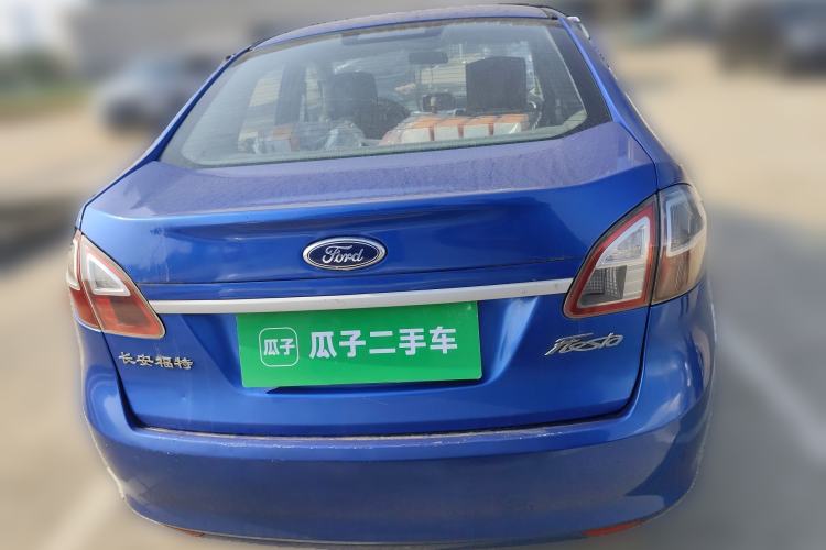 Used Ford Fiesta 2011 Sedan 1.3L Manual Fashion Edition
