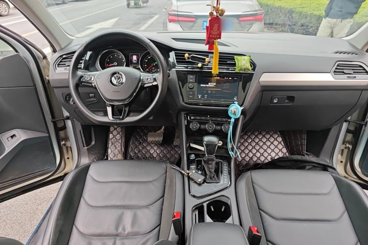 Used Volkswagen Tiguan L 2019 330TSI Automatic Two-Wheel Drive Smart Luxury Version China V Emission Standard