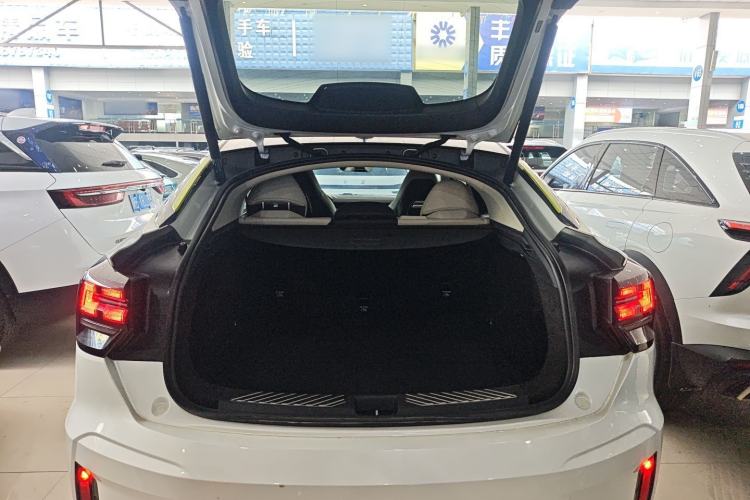 Used Lynk & Co 05 2020 2.0TD Two-Wheel Drive Shine Halo