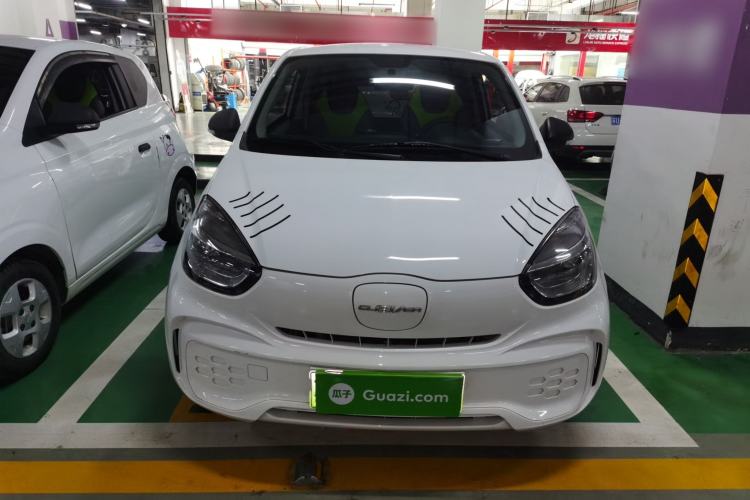 Used Roewe Clever 2021 302 km New Four-Seater Super-Efficient Version Front