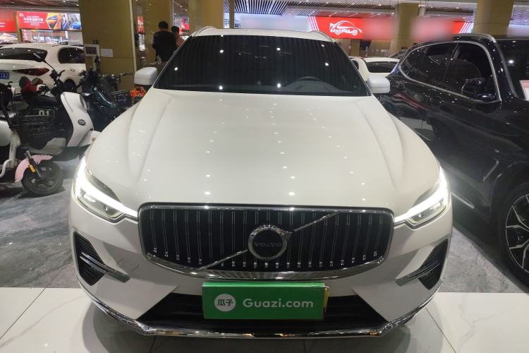 Used Volvo XC60 New Energy 2023 T8 Plug-in Hybrid Long-Range All-Wheel Drive Smart Luxury Edition
