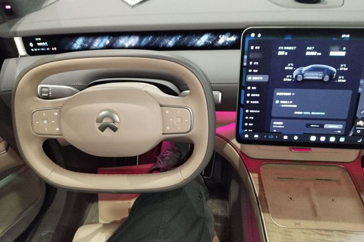 Used Nio ET9 2025 100kWh Signature Edition
