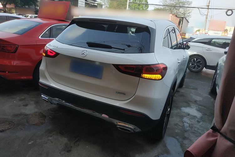 Used Mercedes-Benz GLA 2020 GLA 200 Rear Right 45 Deg