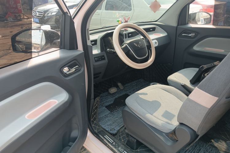 Used Wuling Hongguang MINIEV 2021 Macaron Fashion Edition Lithium-Ion Battery Driver Seat