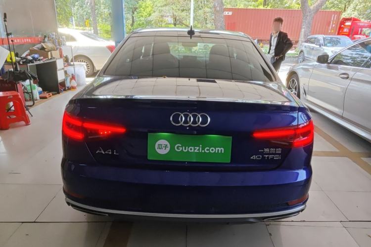 Used Audi A4L 2019 40 TFSI Fashion Edition China VI Emission Standard
