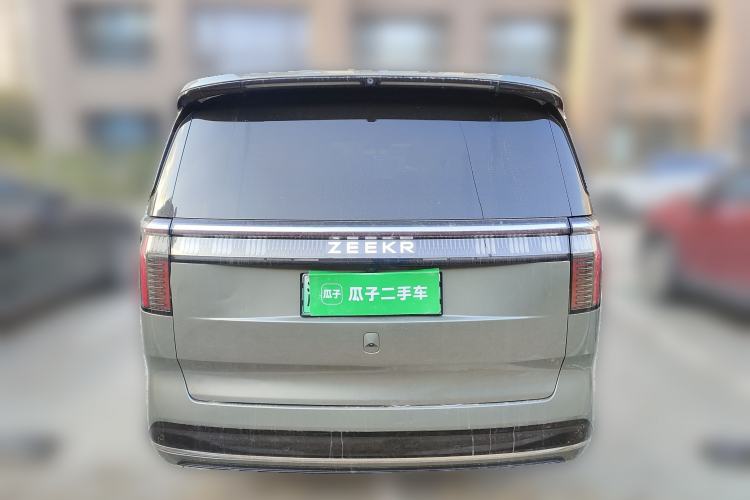 Used Zeekr 009 2024 7-Seater Walk-Through Version Four-Wheel Drive 108 kWh Rear