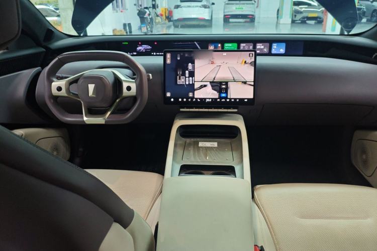 Used Avatr 12 2023 650 Three-Laser Four-Wheel Drive Performance Edition Center Console