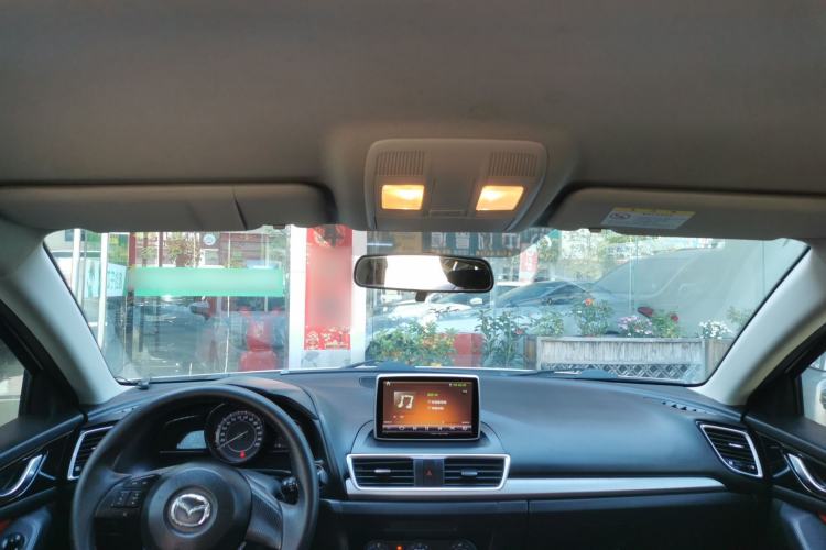 Used Mazda Mazda 3 Axela 2014 Sedan 1.5L Automatic Comfort Model
