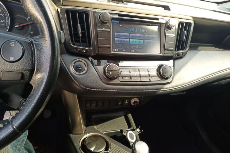 Used Toyota RAV4 2013 2.0L CVT Four-Wheel Drive New Edition
