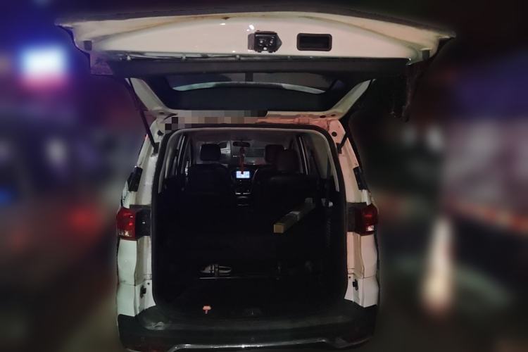 Used HYOSOW H3 2015 1.5L manual Comfort trim level Trunk