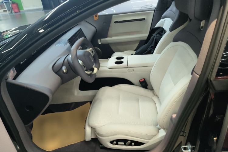 Used Avatr 06 2025 Ultra Pure Electric Edition Left Front Seat