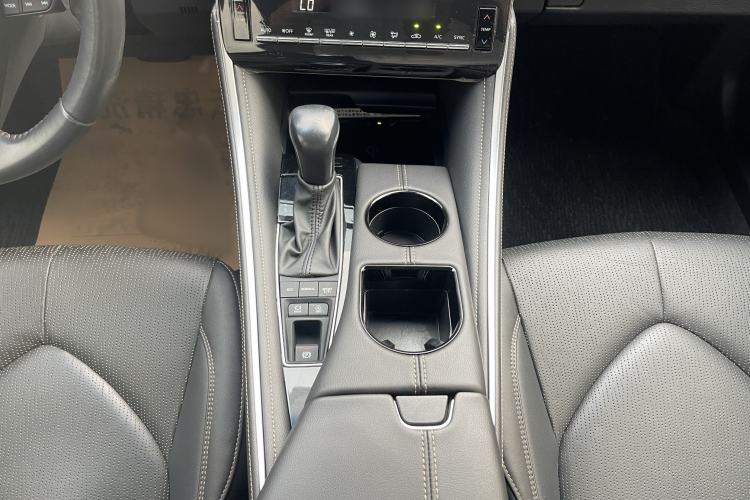 Used Toyota Avalon 2022 2.5L Luxury Edition Interior 12