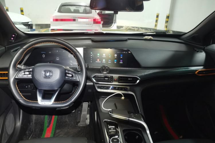 Used CHANGAN UNI-T 2022 1.5T Prestige Version Center Console