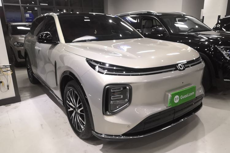 Used CHANGAN NEVO Q07 2025 215 Flagship Edition
