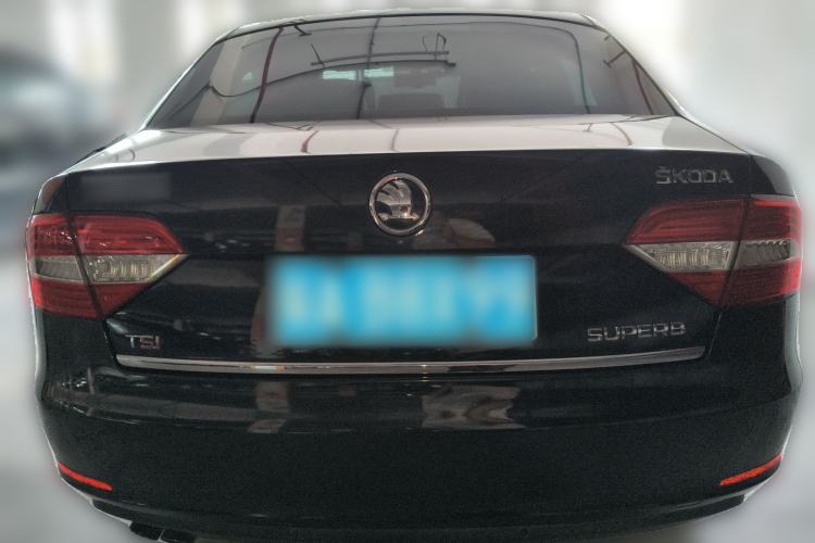 Used Skoda Superb 2013 1.8TSI Automatic Yashi Edition