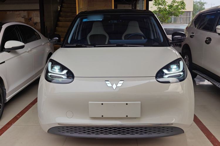 Used Wuling Bingo 2023 410 km Lingxi Deluxe Edition Front