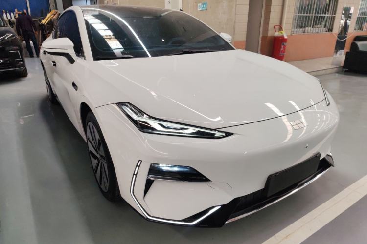 Used Geely Galaxy E8 2024 665 km Range Rear-Drive Starship Long-Range Version