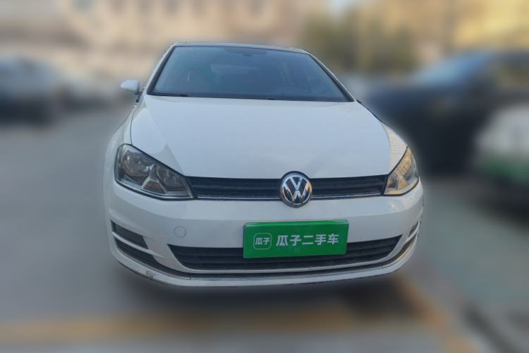 Used Volkswagen Golf 2016 230TSI Automatic Luxury Version
