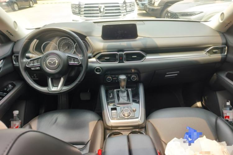 Used Mazda CX-8 2019 2.5L Two-Wheel Drive Prestige Version Center Console