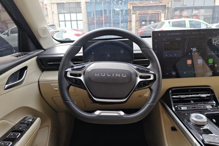 Used Wuling Xingguang 2023 150 Advanced Edition
