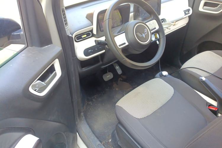 Used Wuling Hongguang MINIEV 2024 3rd Generation 215km Advanced Version