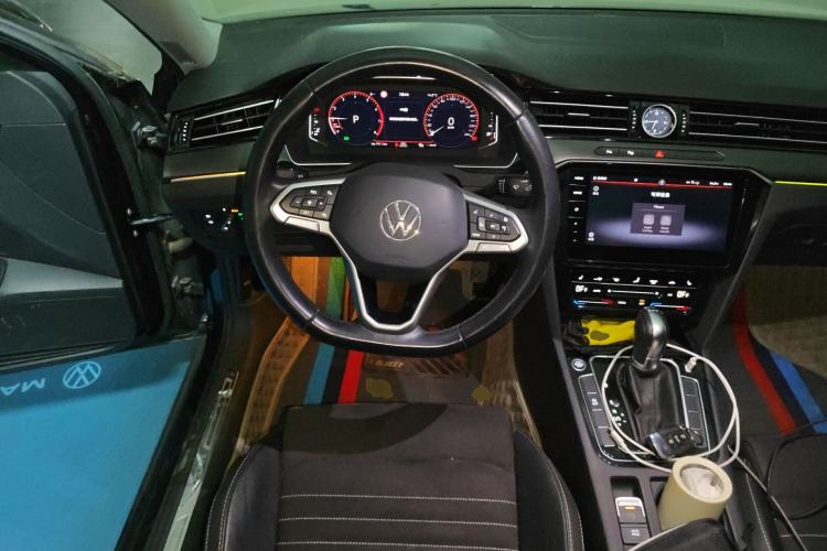 Used Volkswagen Magotan 2020 380TSI DSG Luxury Version Steering Wheel