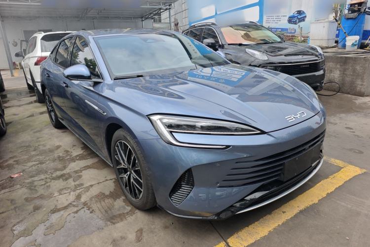 Used BYD Seal 2024 HONOR Edition DM-i 1.5L 121km Prestige Model Front Right 45 Deg