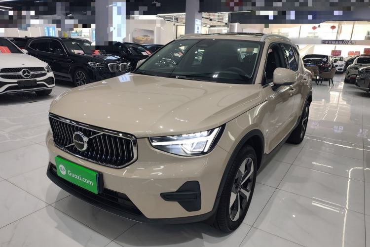 Used Volvo XC40 2024 B4 4x4 Smart Luxury Edition