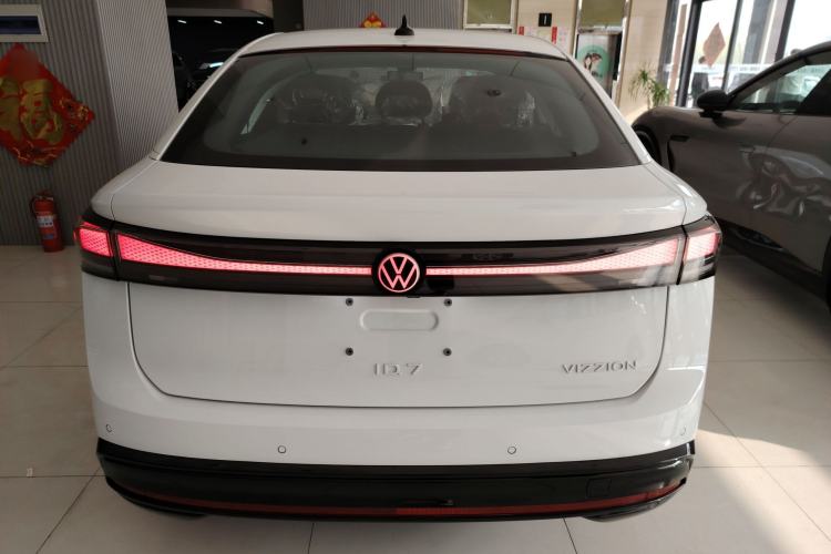 Used Volkswagen ID.7 VIZZION 2024 AIR model Rear
