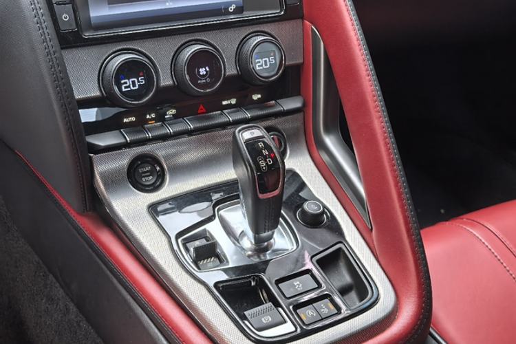 Used Jaguar F-TYPE 2016 3.0 SC Hardtop Version
