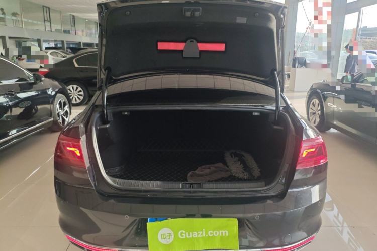 Used Volkswagen Magotan 2023 2 Million Units Limited Edition 330TSI DSG Leading Version