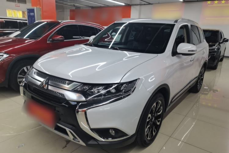 Used Mitsubishi Outlander 2020 2.4L 4x4 Zhi Xiang Edition 5 Seats