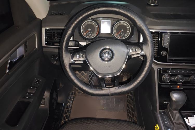 Used Volkswagen Teramont 2017 330TSI Two-Wheel-Drive Luxury Edition
