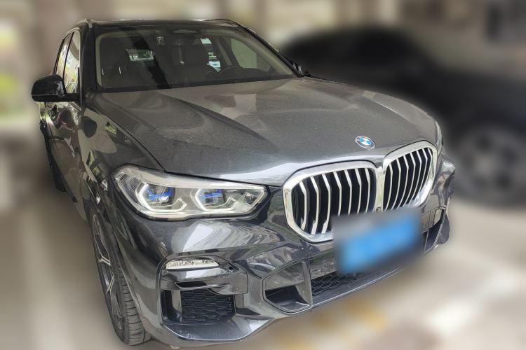 Used BMW X5 2019 xDrive40i Luxury Model with M Sport Package
