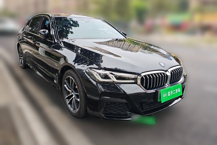 Used BMW 5 Series New Energy 2022 Second Facelift 535Le M Sport Package Front Right 45 Deg