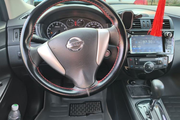 Used Nissan Tiida 2013 1.6L CVT Cool Cafe Edition Steering Wheel