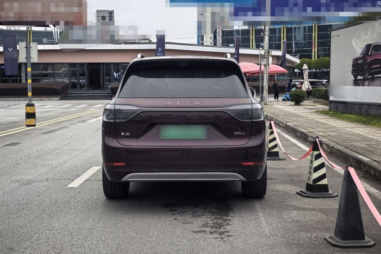 Used Hima AITO M9 2025 Extended-Range Ultra Version 52 kWh 5-Seater Edition