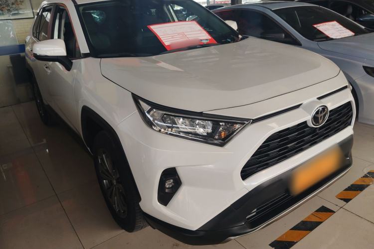 Used Toyota RAV4 2023 2.0L CVT Two-Wheel Drive Fashion Edition
