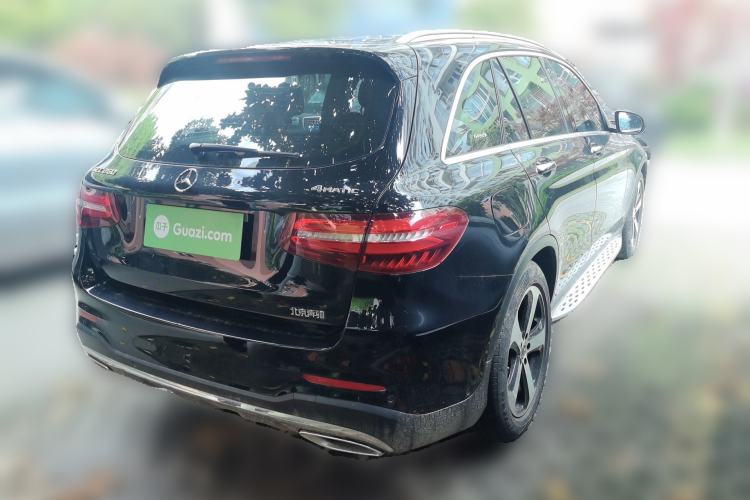 Used Mercedes-Benz GLC 2019 GLC 260 4MATIC Luxury Model Rear Right 45 Deg